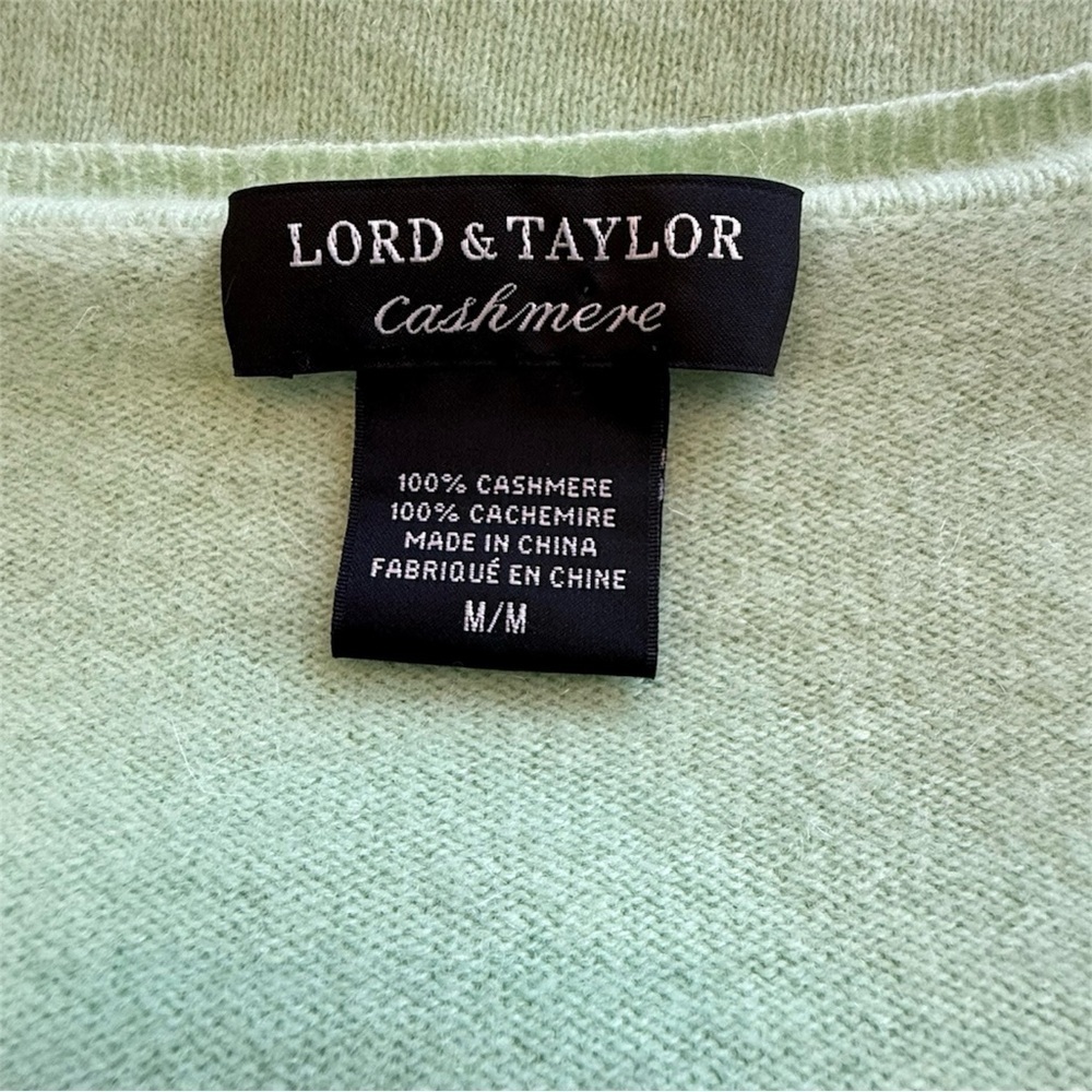 Lord & Taylor Cashmere V-Neck Sweater Size M - Picture 3 of 3